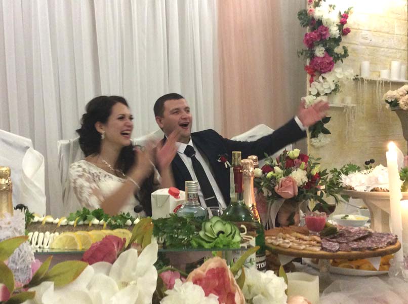 Шаржист на свадьбу Кристины и Олега кафе Закольцово Витебск Михаил Шабалин,Минск,Калининград
